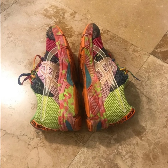 ASICS - Picture 4 of 4